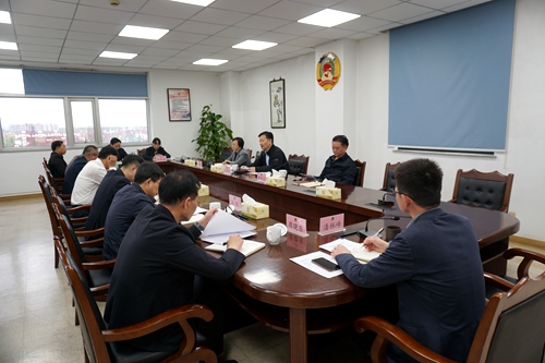 20250427区政协党组会议.jpg